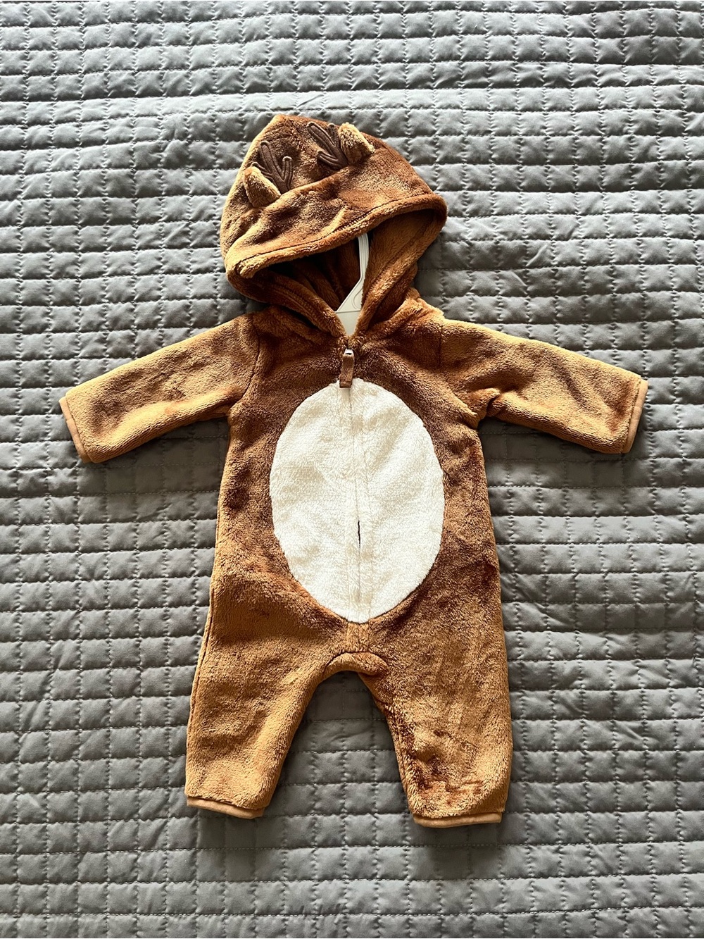 NWOT CARTER’S Plush Hooded Brown One-Piece Romper | Newborn